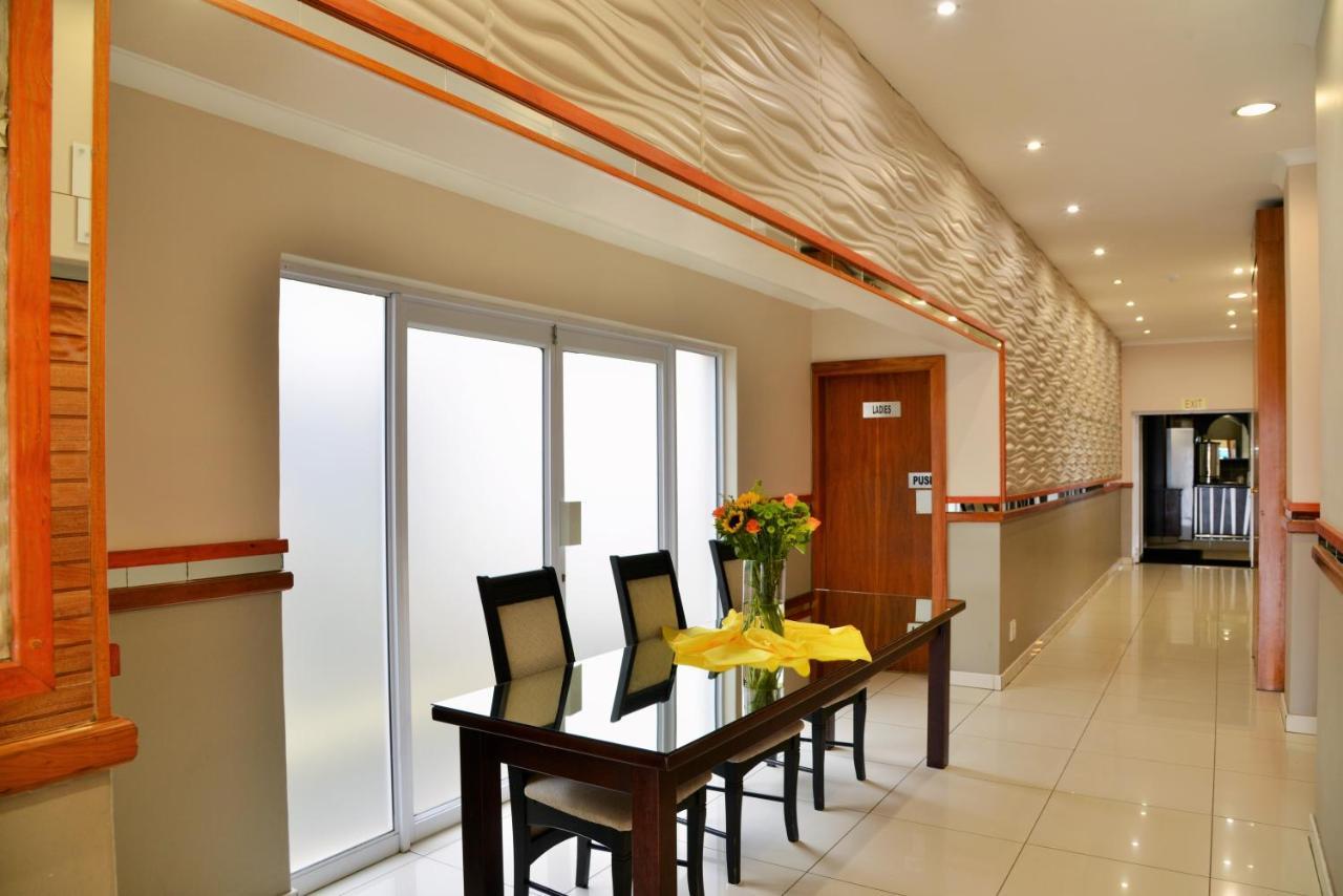 Bon Hotel 엠파제니 외부 사진
